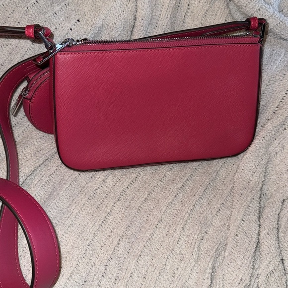 Michael Kors Bright Pink Cross Body Bag /20” strap drop/ 2 detachable sm bags - Picture 5 of 14